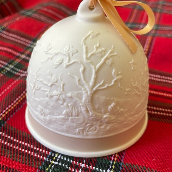 Lladro Ornament Seasons Spring Bell Collectors Society 1993 retired - Picture 3 of 9